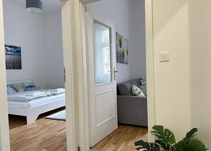 Apartment Centre 1 New