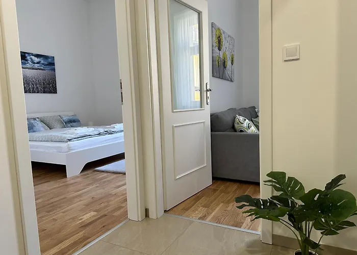Apartment Centre 1 New