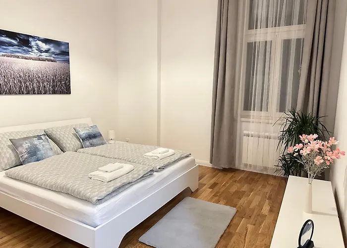 Apartment Centre 1 New