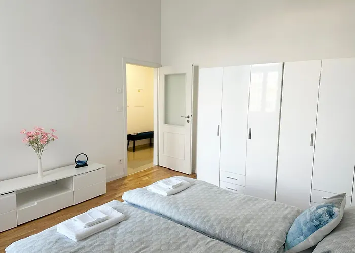 Apartment Centre 1 New *